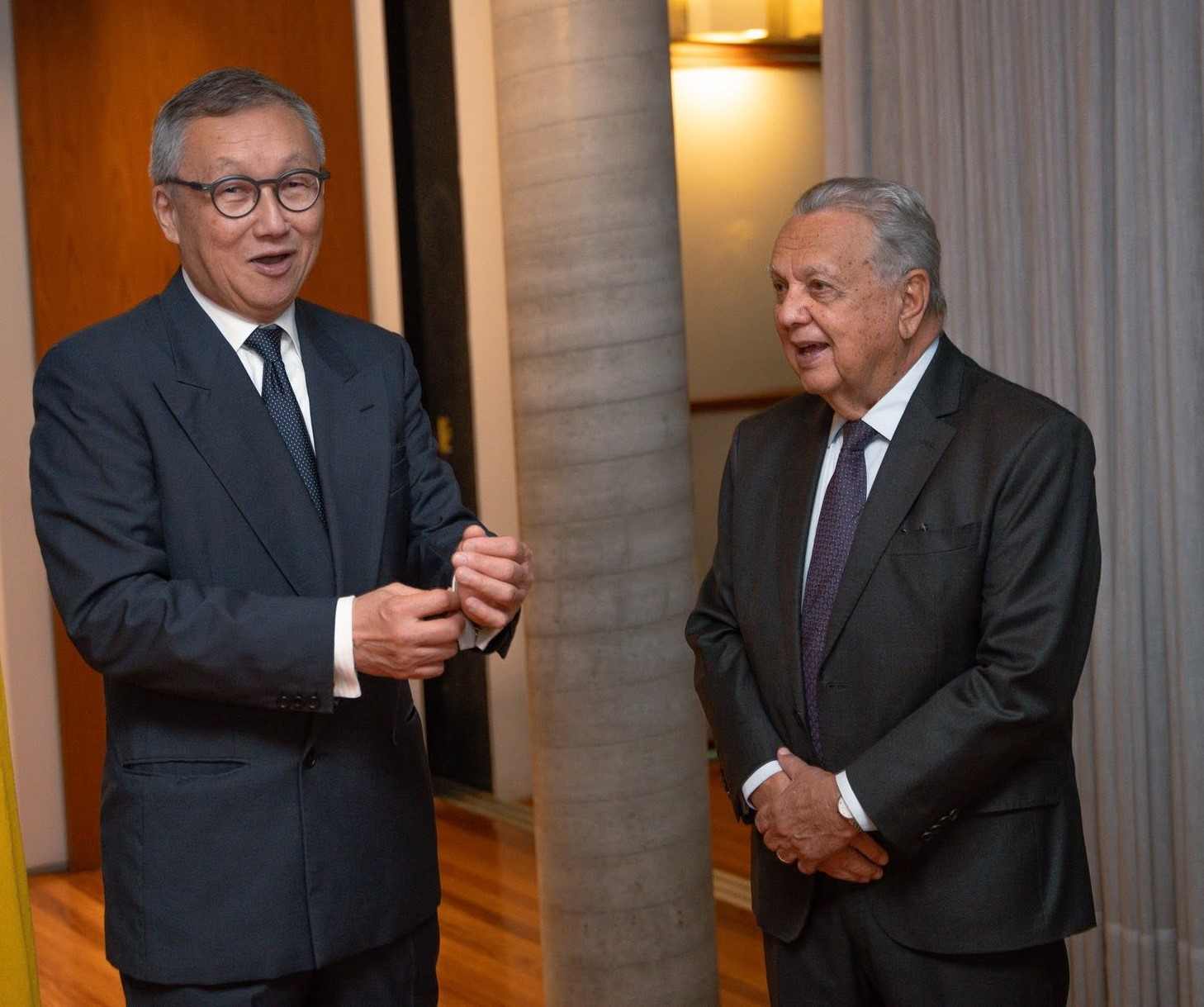 Jogi H. Oshiai com Roberto Rodrigues, ex-Ministro da Agricultura, Pecuária e Abastecimento, Bruxelas